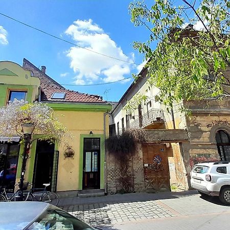 Ferienwohnung Cool & Cozy Center Subotica Exterior foto