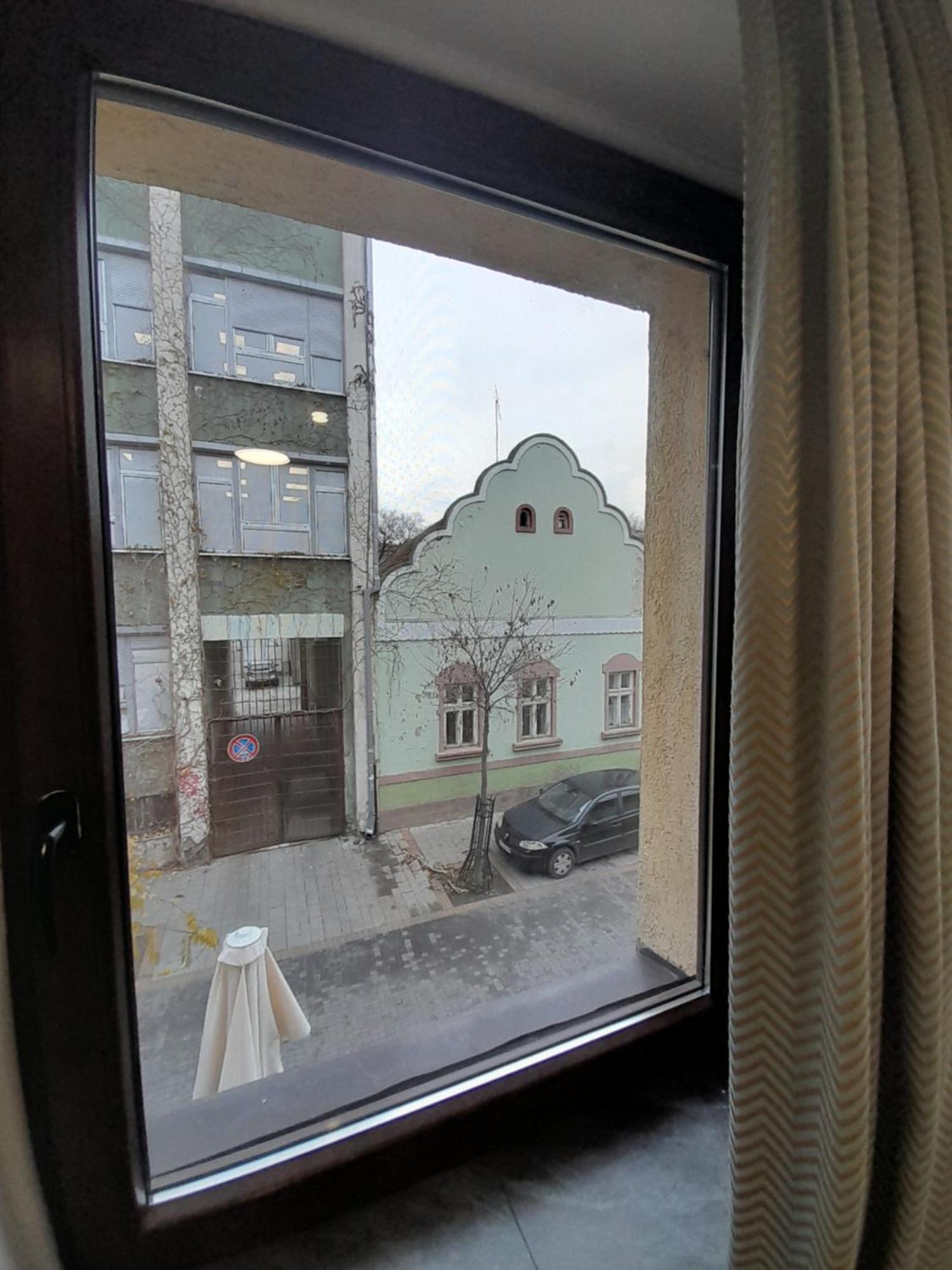 Ferienwohnung Cool & Cozy Center Subotica Exterior foto
